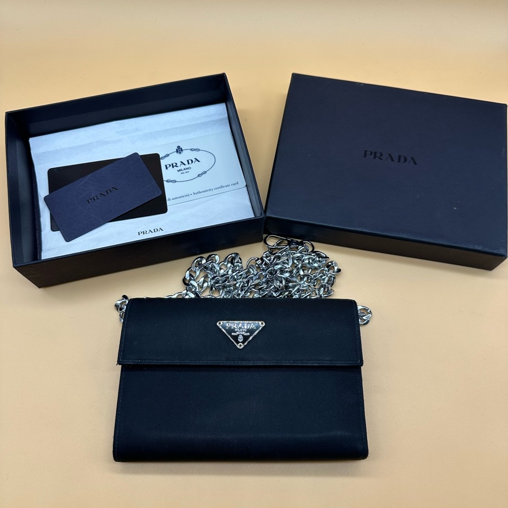 PRADA TESSUTO Wallet M510 Logo Plate Black Nylon Tri-fold Purse Authentic